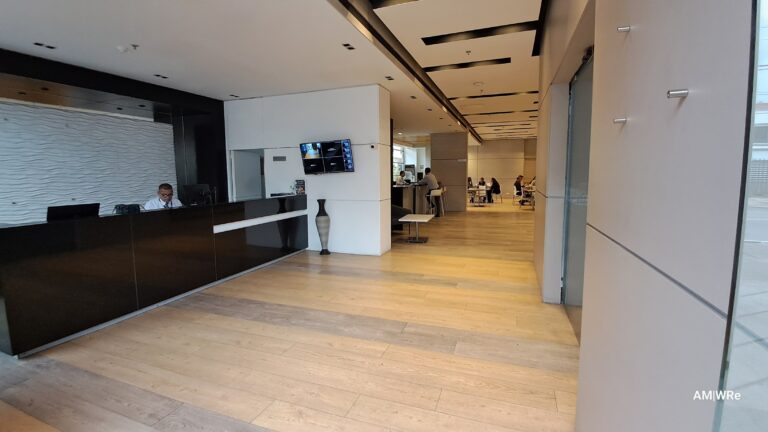 Recepción Edificio Luhho